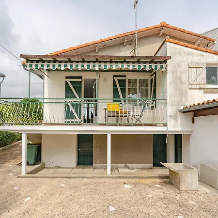 Maison De Centre Hébergement de vacances *