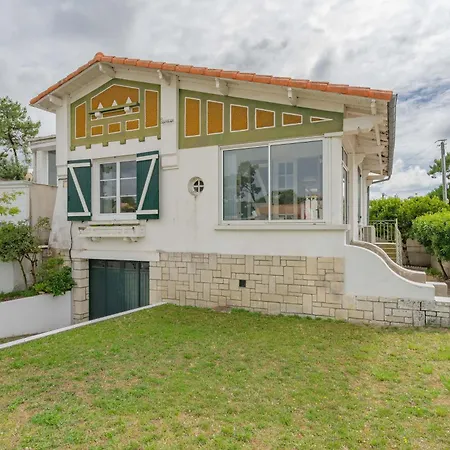 Maison De Centre Hébergement de vacances